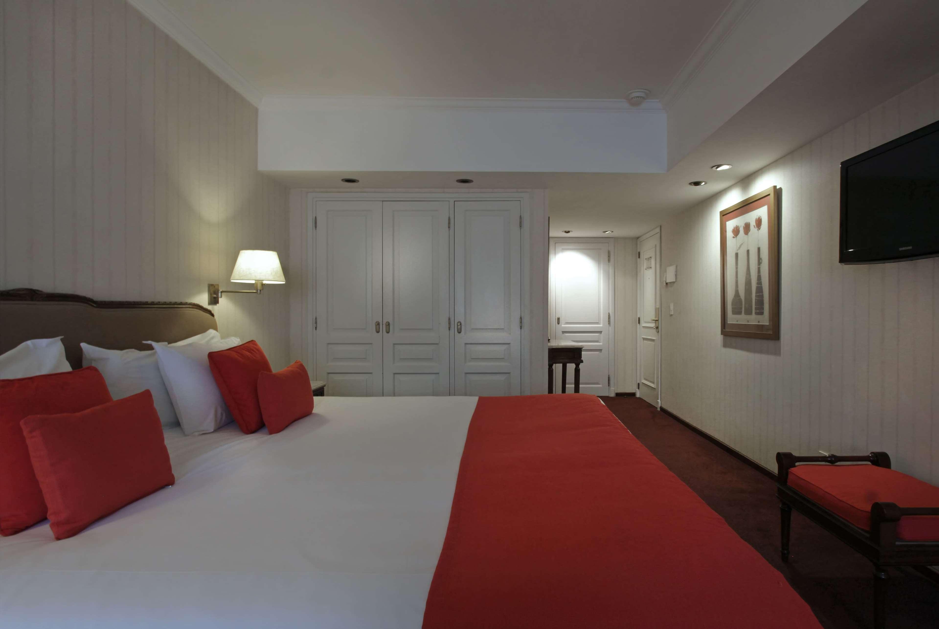 Bed and Breakfast Ramada By Wyndham Buenos Aires Centro Esterno foto