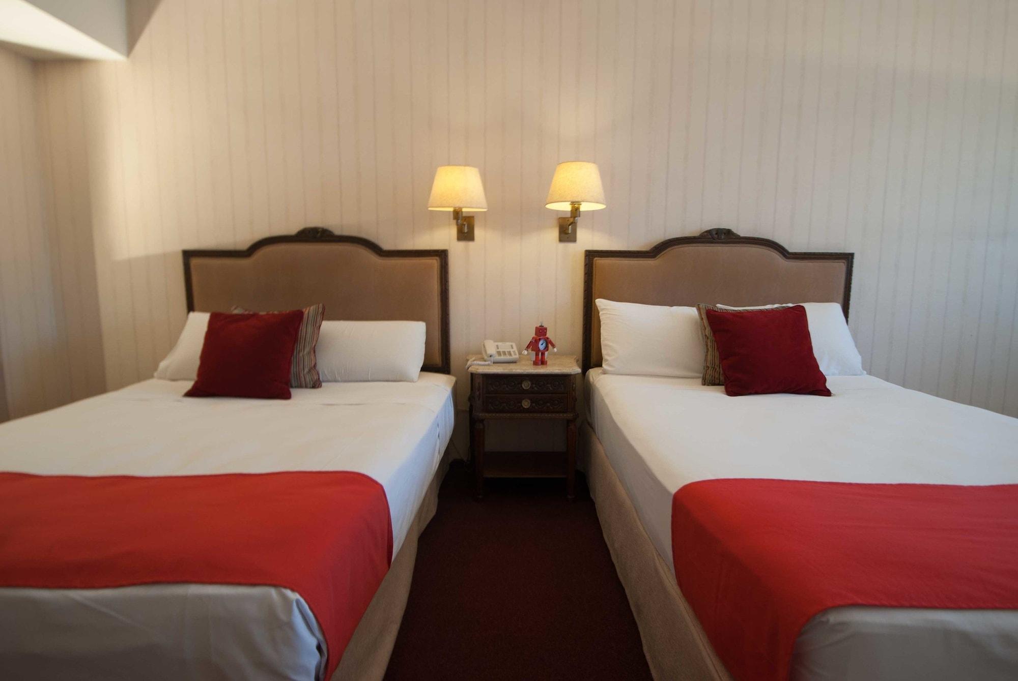 Bed and Breakfast Ramada By Wyndham Buenos Aires Centro Esterno foto