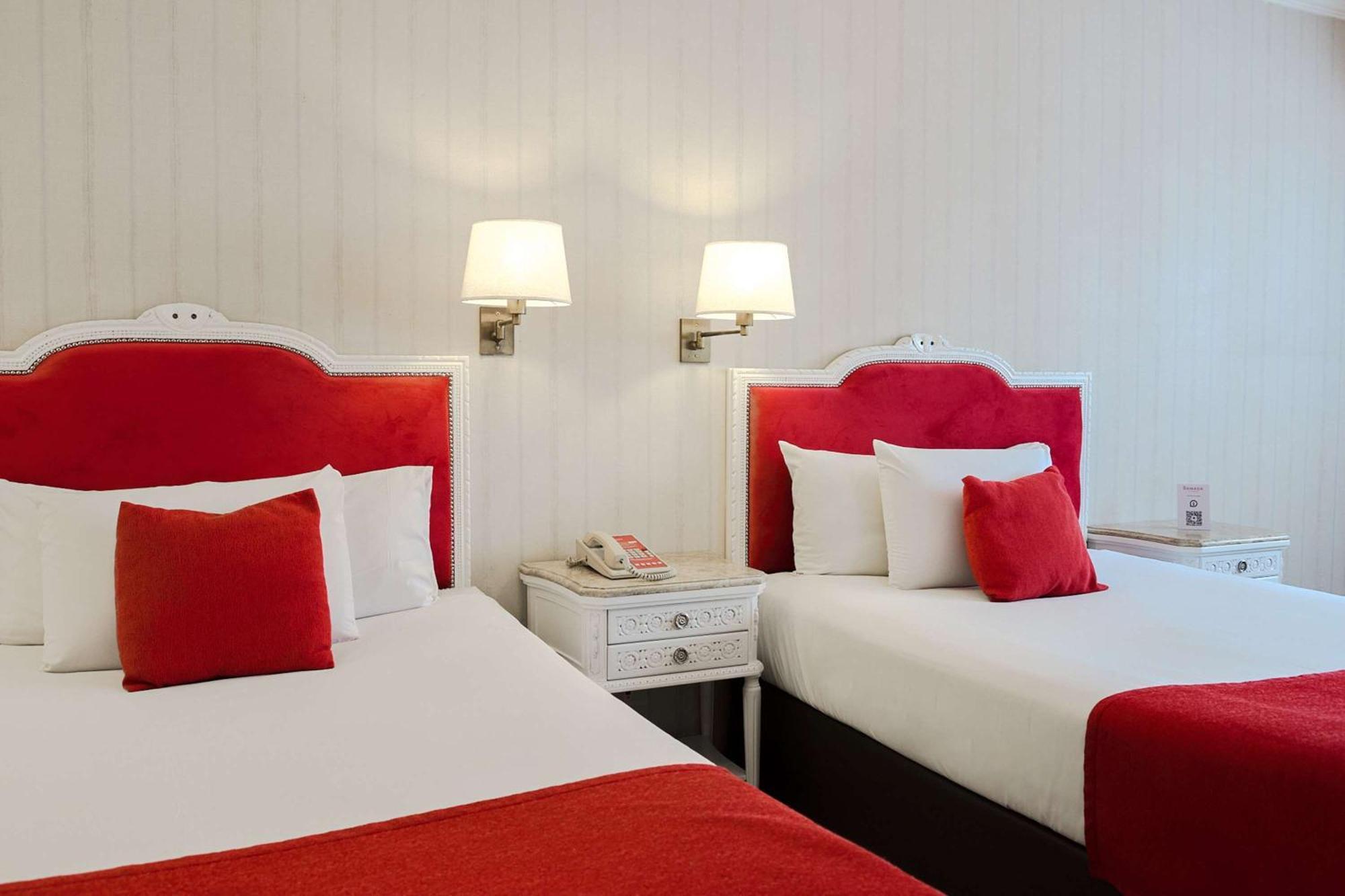 Bed and Breakfast Ramada By Wyndham Buenos Aires Centro Esterno foto