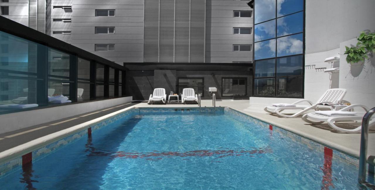 Bed and Breakfast Ramada By Wyndham Buenos Aires Centro Esterno foto